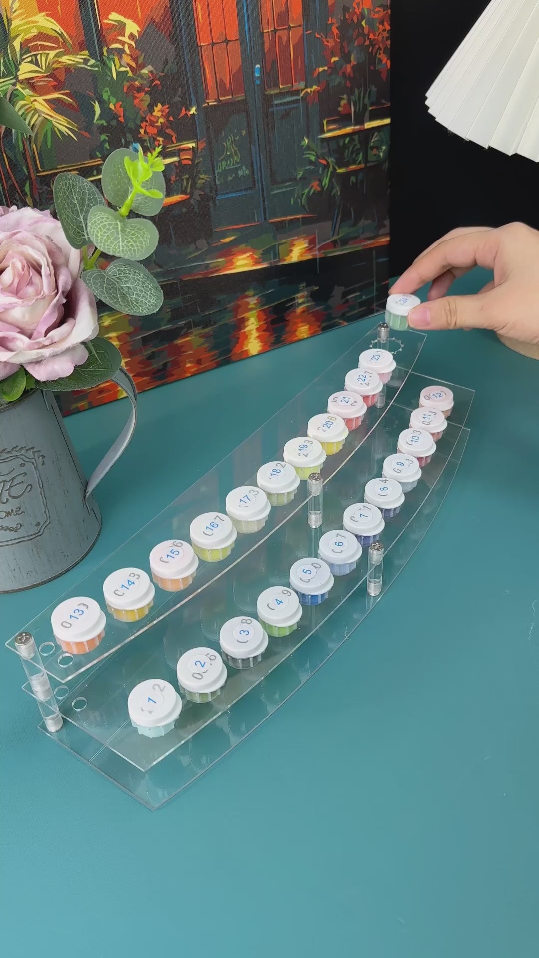 Cargar vídeo: Paint Organizer Stand